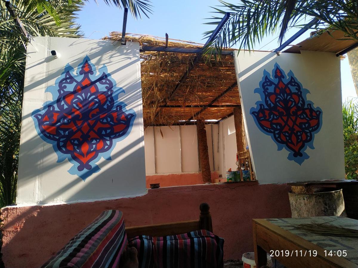 Modos Place Luxor Bagian luar foto